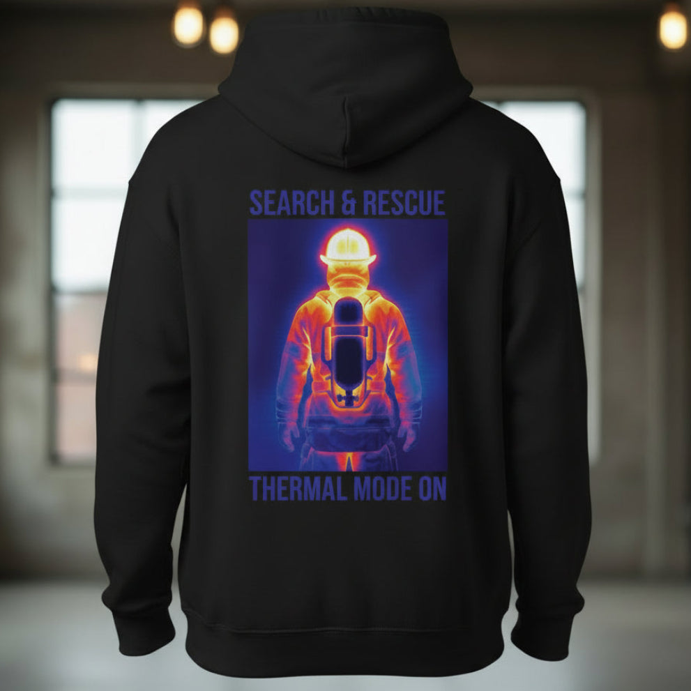 Rückansicht eines schwarzen Feuerwehr-Hoodies mit großflächigem Wärmebild-Rückenprint und dem blauen Schriftzug SEARCH & RESCUE THERMAL MODE ON.