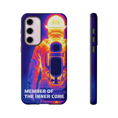 Rückansicht und Profilansicht des taktischen Samsung Covers mit präziser Abdeckung der Seitentasten.