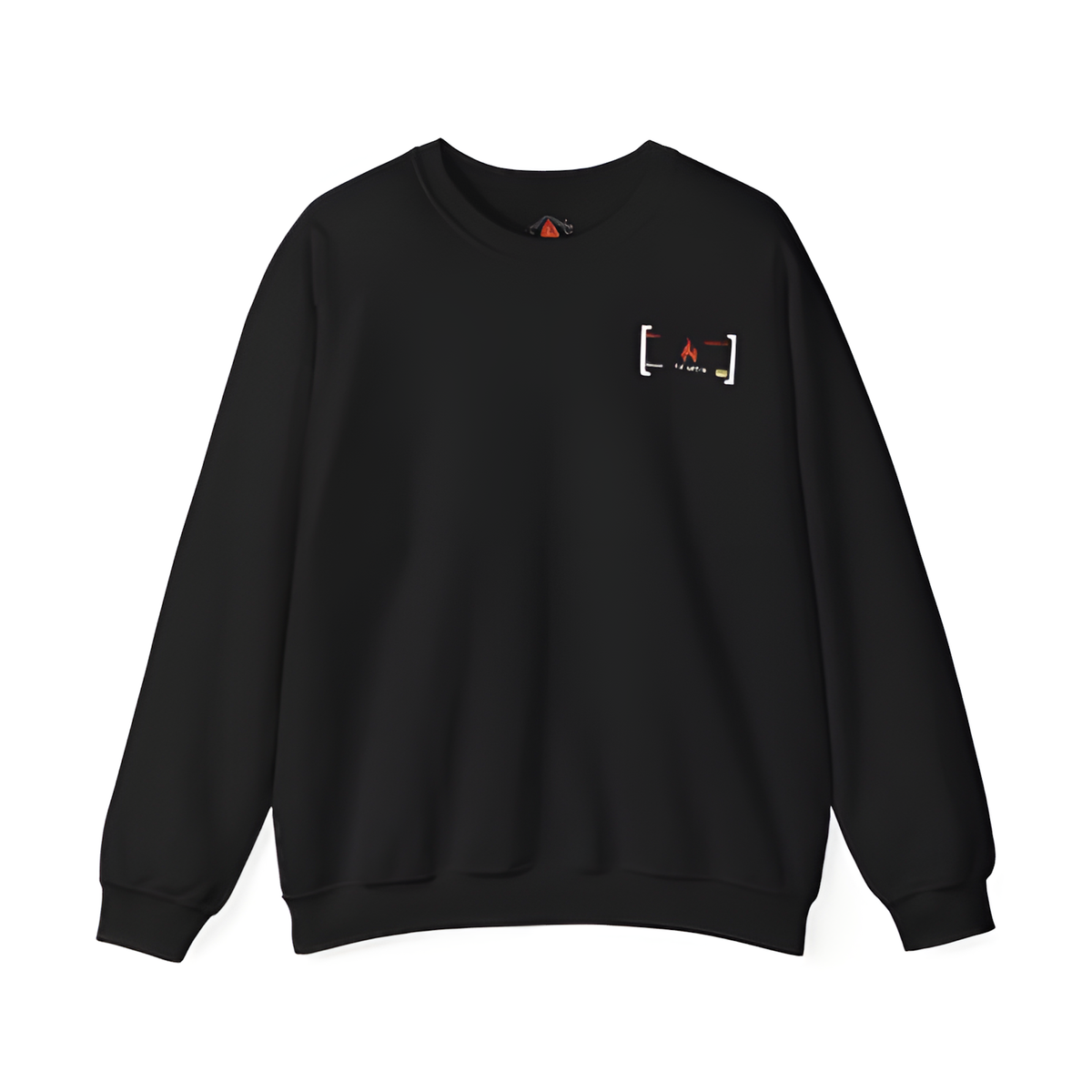 Freigestellte Vorderansicht des schwarzen Sweatshirts ohne Kapuze mit dem kleinen HUD-Brustprint auf weißem Hintergrund.