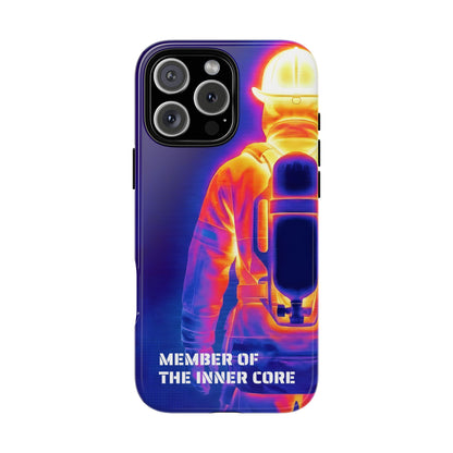 Rückansicht des Atemschutz-Smartcases optimiert für iPhone Pro Modelle mit quadratischem Triple-Kamera-Ausschnitt.